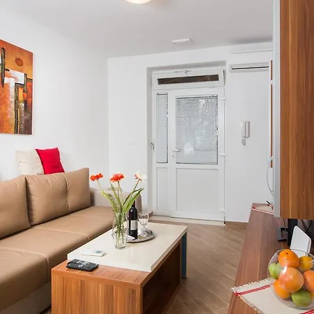 Gravosa- Free Parking *