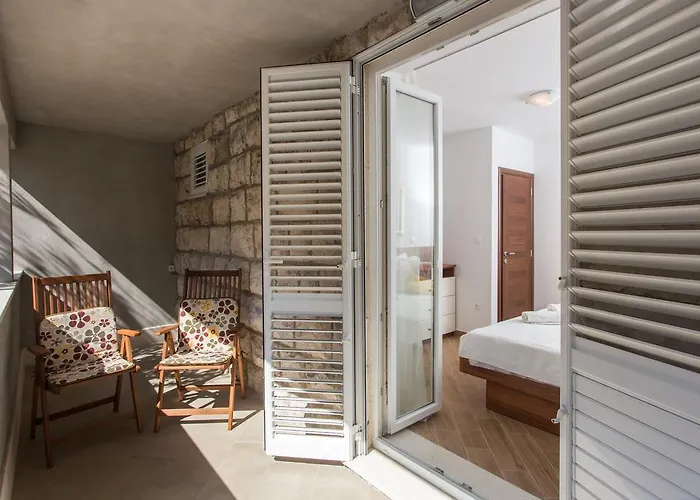 Gravosa- Free Parking Dubrovnik